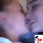 flirtystickers_com_girl_on_girl_65